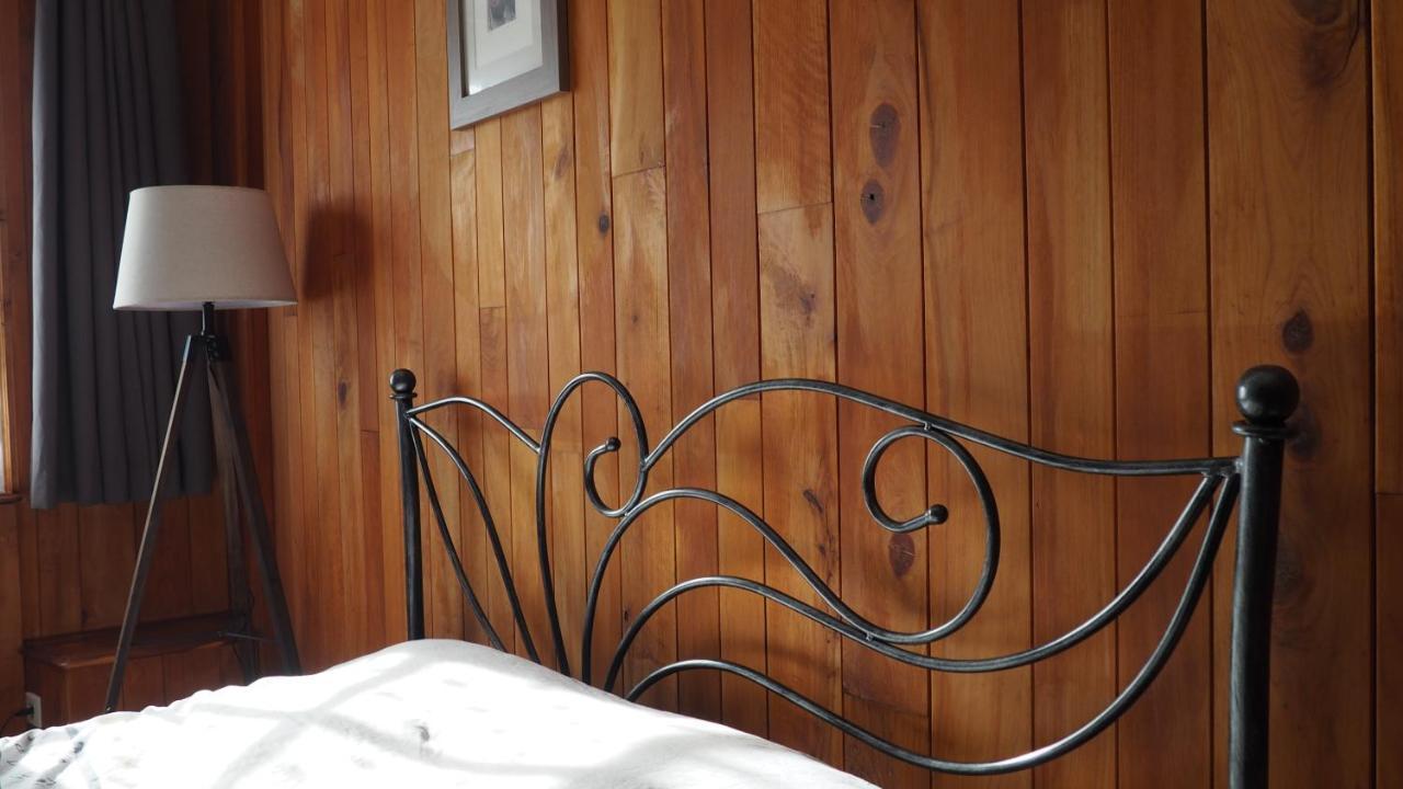 Châteauneuf-du-Faou Au Pied Du Pont B&B 외부 사진